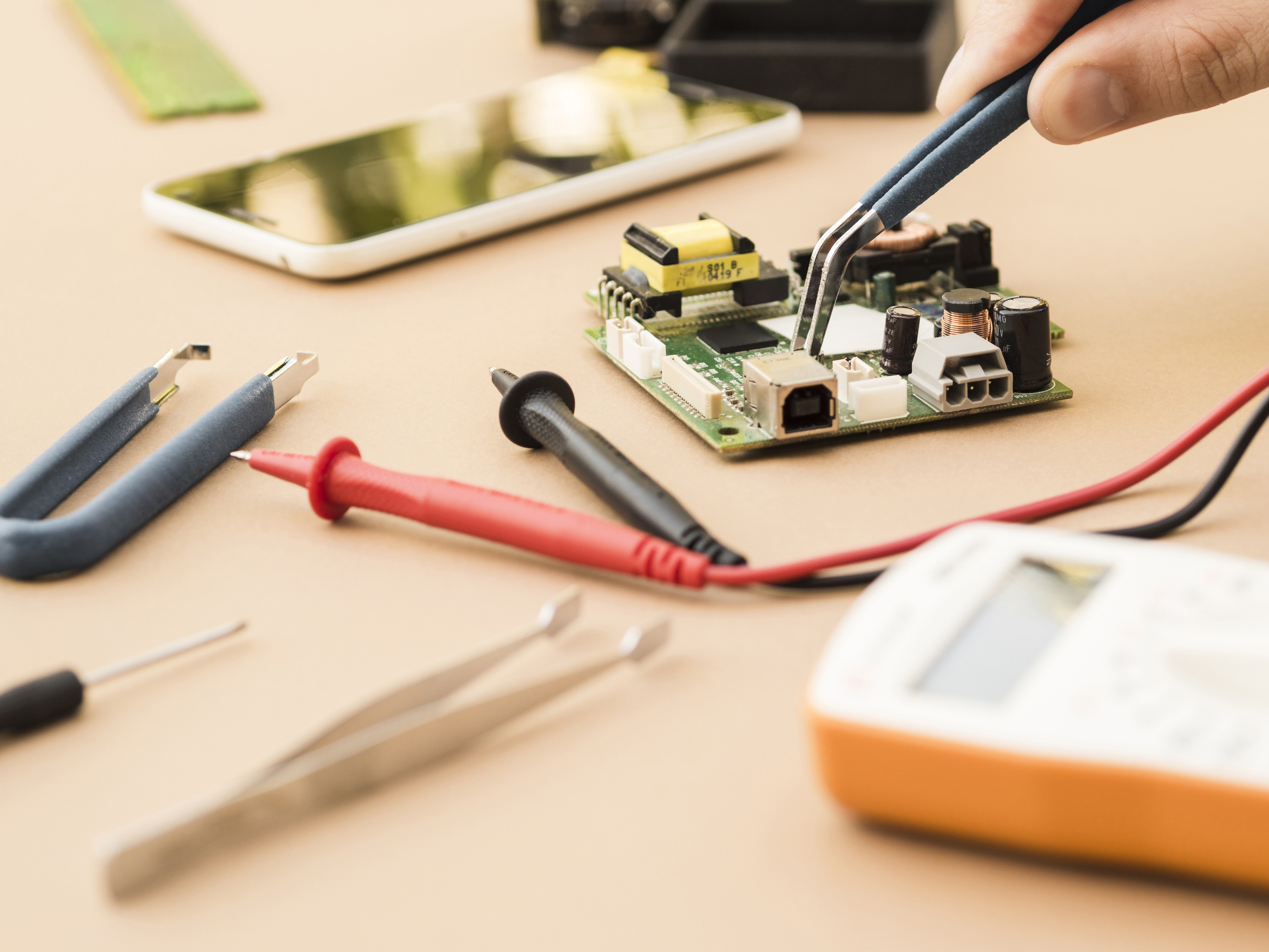 Service réparation maintenance matériel audio professionnel Suisse - Stage Light Sound